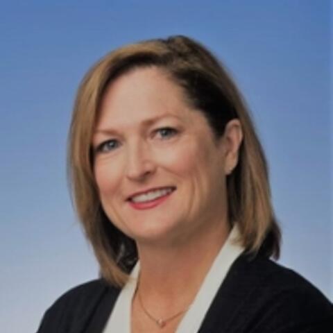 headshot of Lorie Holt