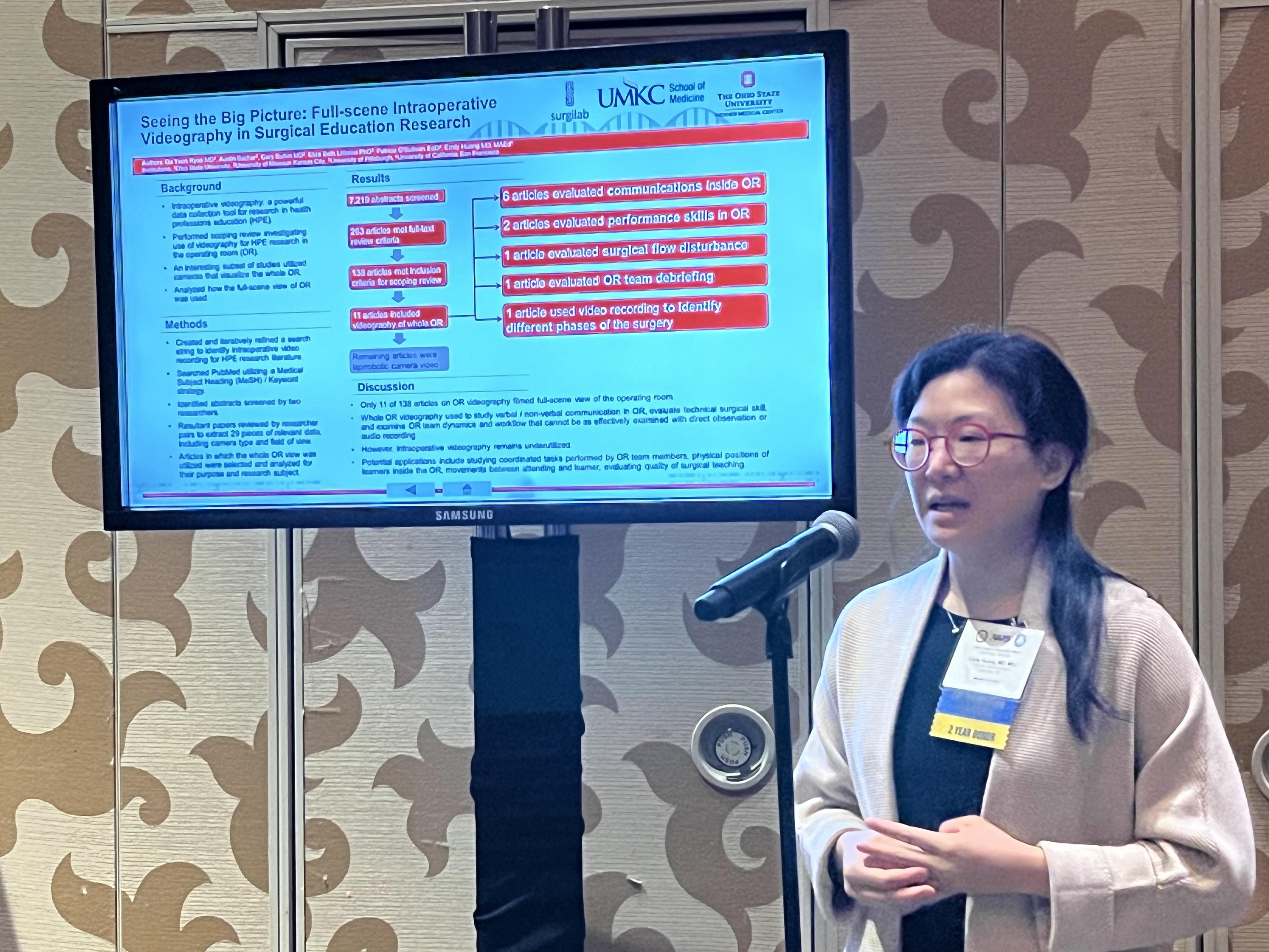 Image of Dr Huang Presneting at the 2023 ASE/SEW meeting