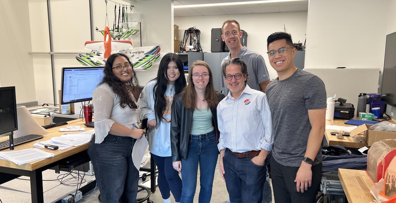 image of the surgilab team in the motion analysis lab